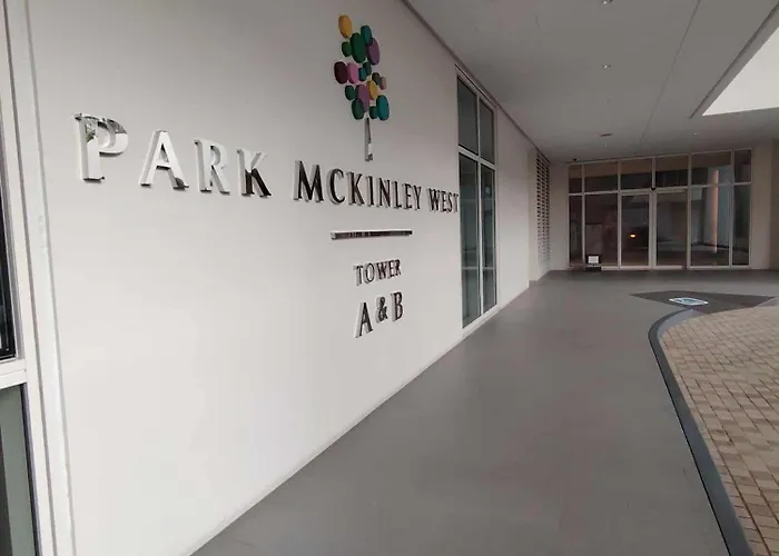 1 Bedroom Mckinley West Taguig Apartment *