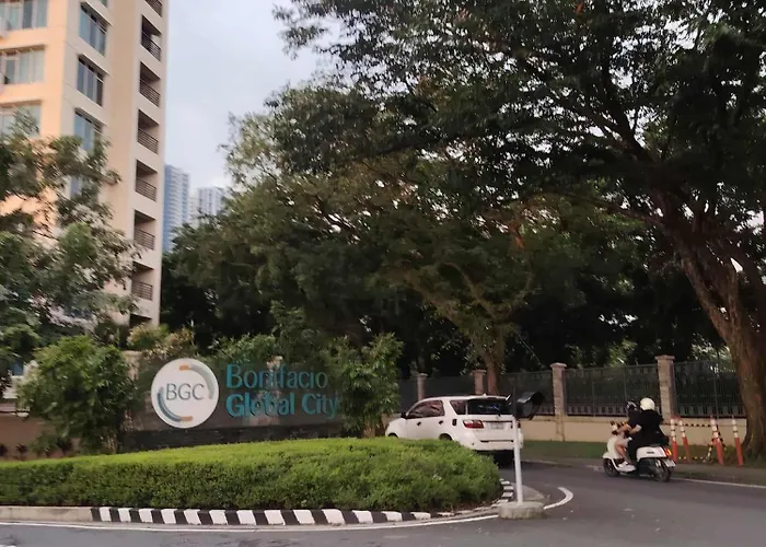1 Bedroom Mckinley West Taguig