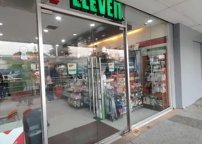 1 Bedroom Mckinley West Taguig *